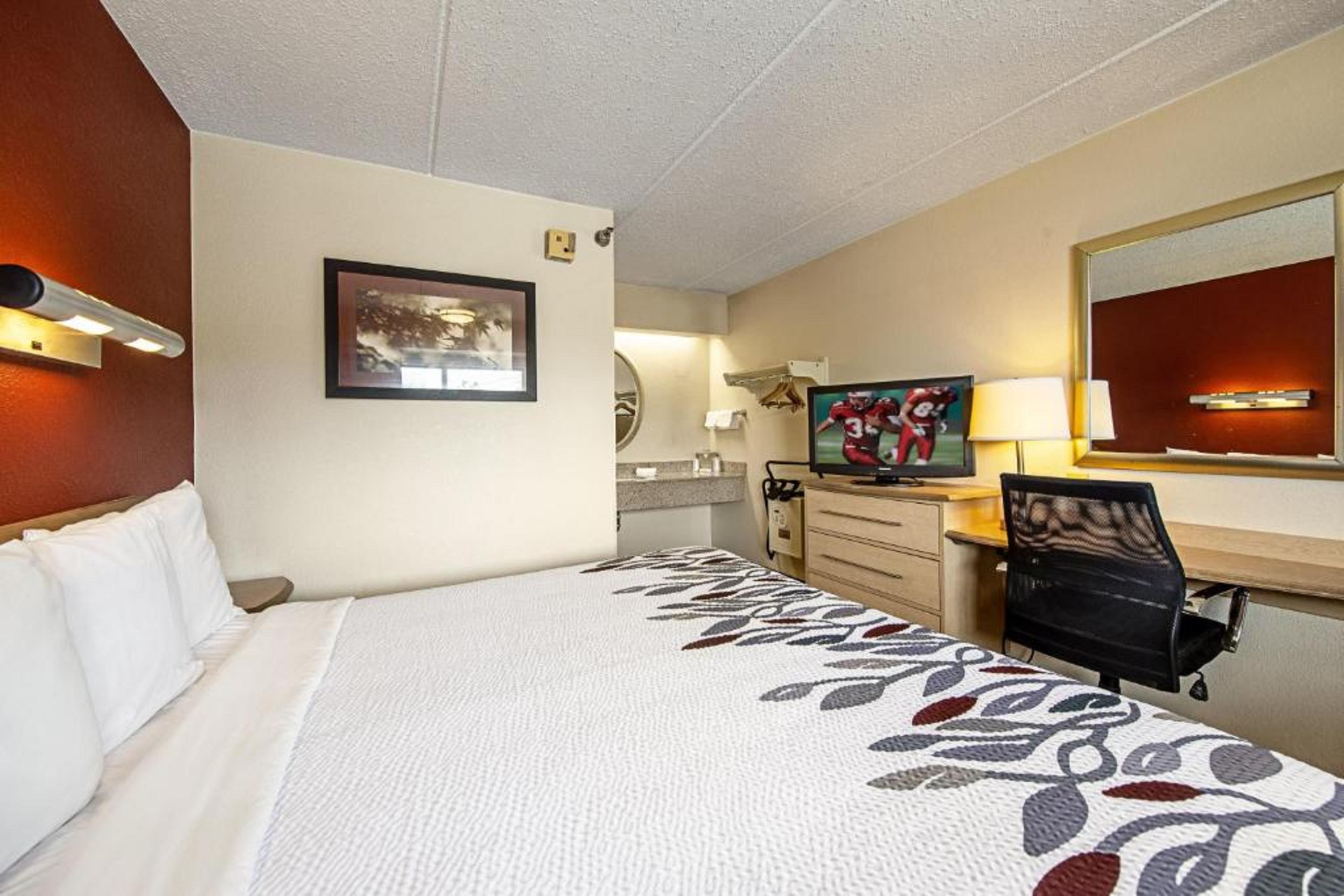 Red Roof Inn Elkhart Esterno foto
