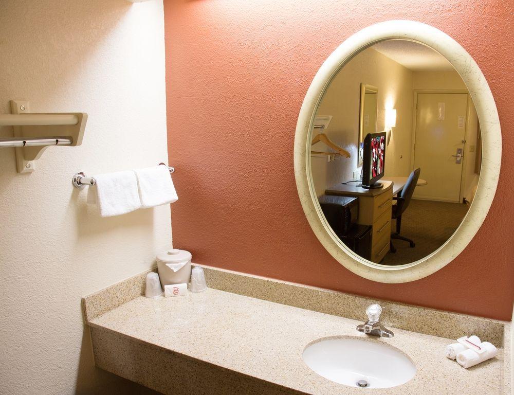 Red Roof Inn Elkhart Esterno foto