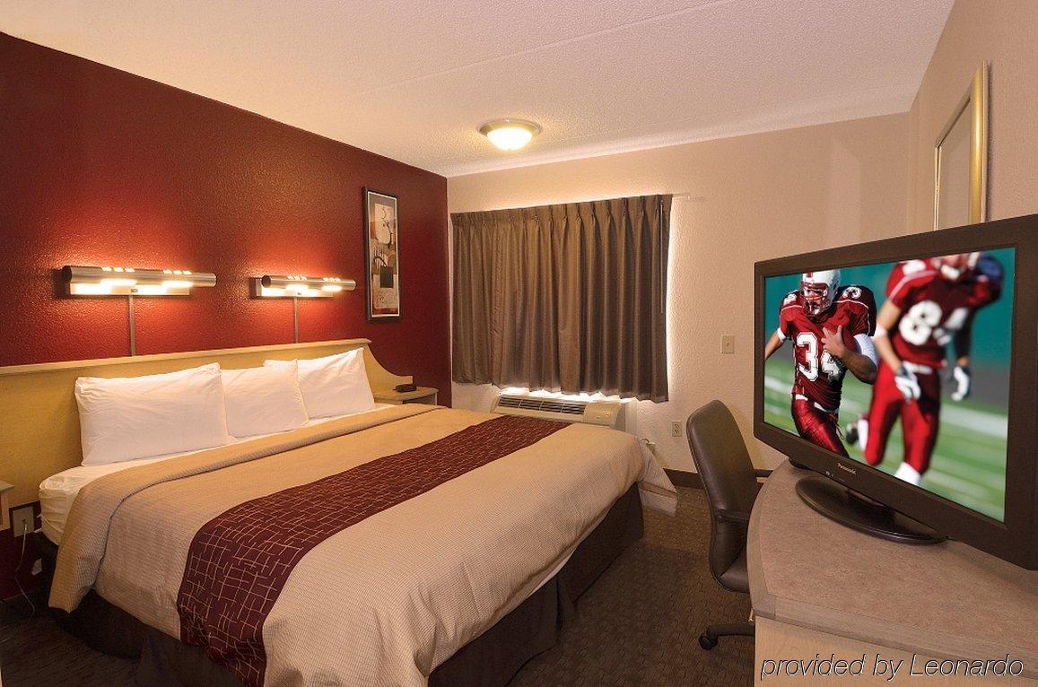 Red Roof Inn Elkhart Esterno foto