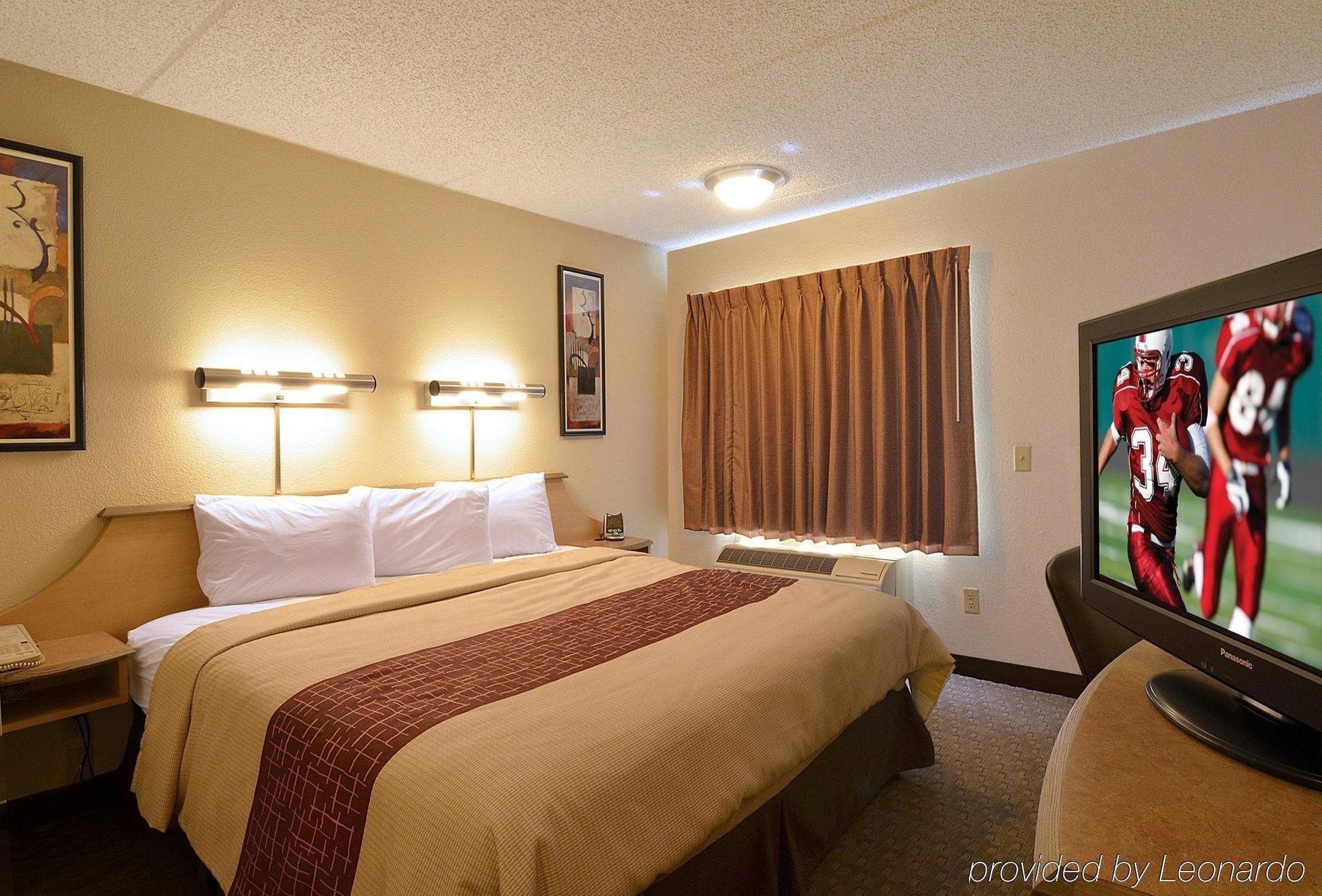 Red Roof Inn Elkhart Esterno foto