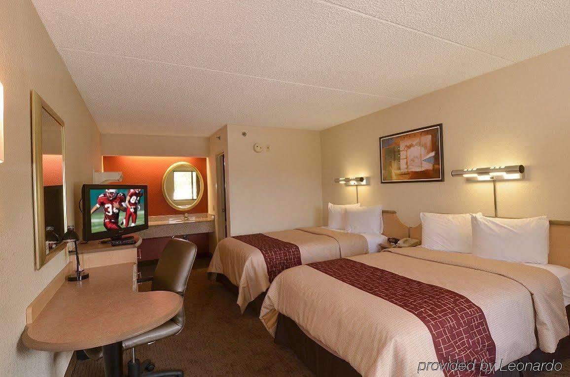 Red Roof Inn Elkhart Esterno foto